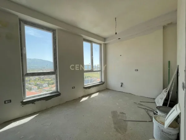 Tirane, shes apartament 2+1+2 +2 POSTE PARKIMI+Ballkon , 138 m² 250.000 € (Sauk i Ri)