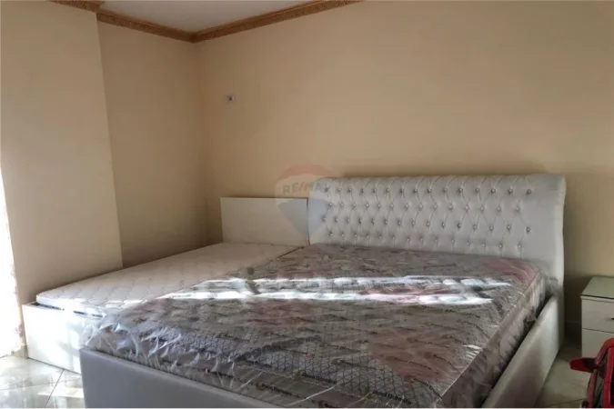 Tirane, jepet me qera apartament 2+1 , 120 m² 450 € (Rruga Teodor Keko)