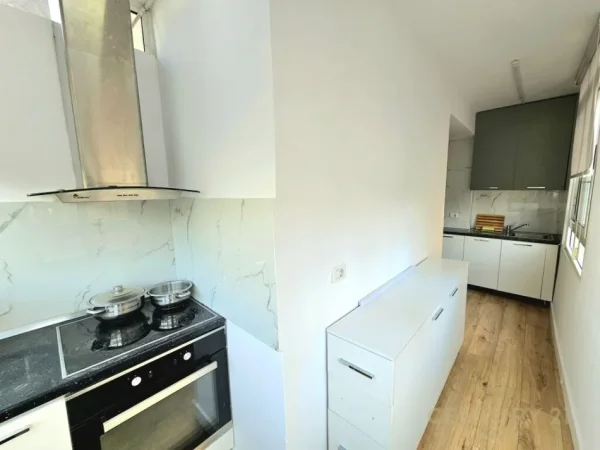 Tirane, shitet apartament 2+1 Kati 2, 72 m² 160.000 € (qender)