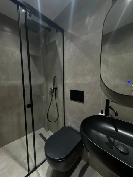 Tirane, shiten 2 garsoniere Kati 2, 47 m² 178.000 € (Qender)