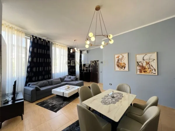 Tirane, jepet me qera apartament 1+1 Kati 1, 63 m² 400 € 