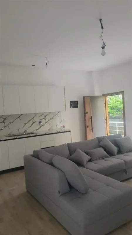 Durres, shitet apartament 2+1 Kati 1, 66 m² 125.000 € (Shkembi Kavajes, Durres)