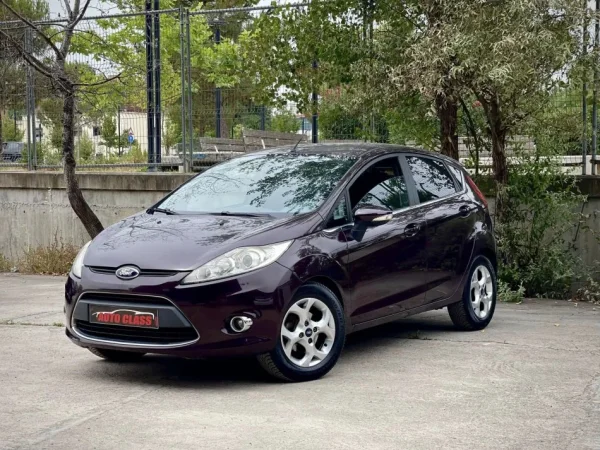 Tirane, shes makine FORD FIESTA Nafte, vishnje manuale Klima 142.000 km 1 €