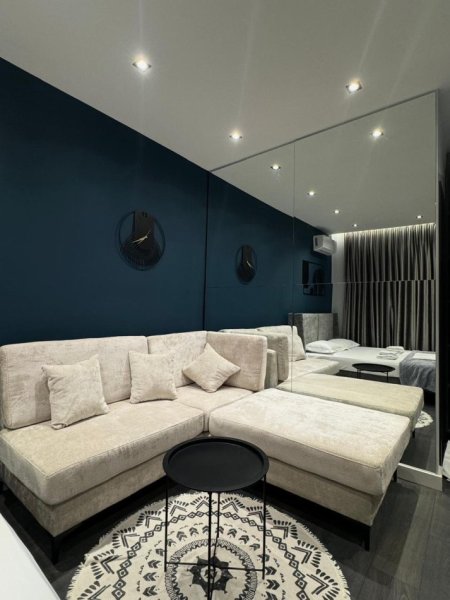 Tirane, shitet garsonier 1+1 Kati 2, 47 m² 178.000 € (Blloku)