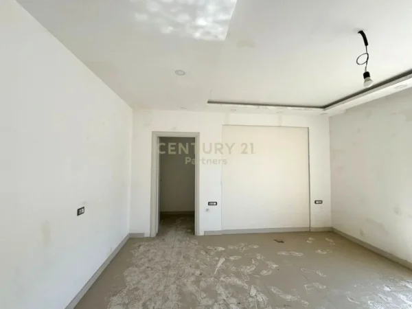 Tirane, shes apartament+verande | Penthouse 3+1+Aneks+Ballkon Kati 9, 226 m² 225.000 € (YZBERISHT)