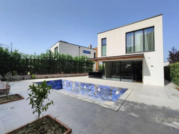 Tirane, jepet me qera Vile 3 Katshe Kati 3, 454 m² (Mandarine Drive)