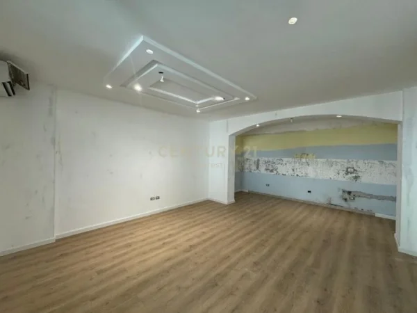 Tirane, shes apartament 2+1+Aneks+Ballkon Kati 2, 100 m² 155.000 € (KODRA E DIELLIT,! Prane Eleonores Tirana, Albania Per Shitje)