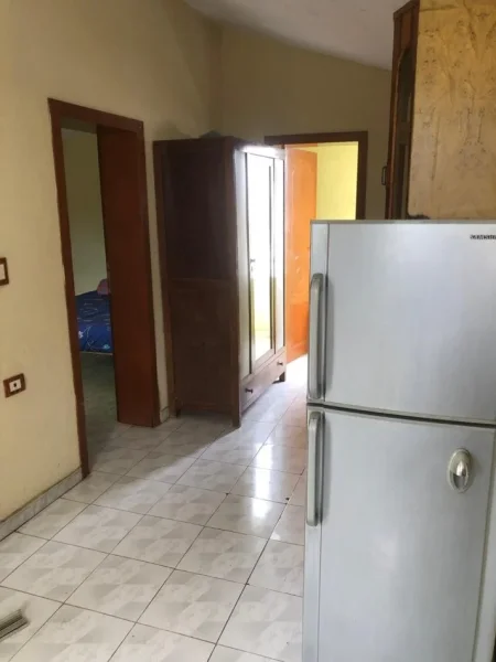 Tirane, jepet me qera apartament 1+1 Kati 3, 60 m² 250 € (shkolla e bashkuar)