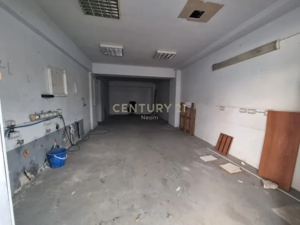 Tirane, shes ambjent biznesi Kati 0, 600 m² 600.000 € (Selitë)