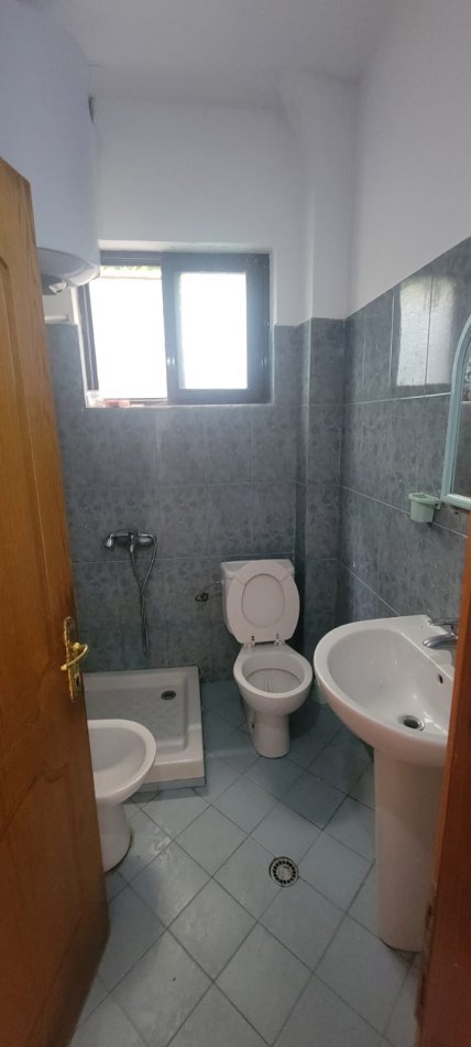 Durres, shitet apartament 1+1+Ballkon Kati 0, 63 m² 80.000 € (Shkembi Kavajes)
