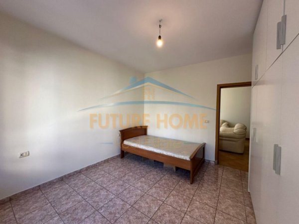 Tirane, jepet me qera 2+1 Kati 4, 84 m² 430 € (Prane qendres Eleonor)