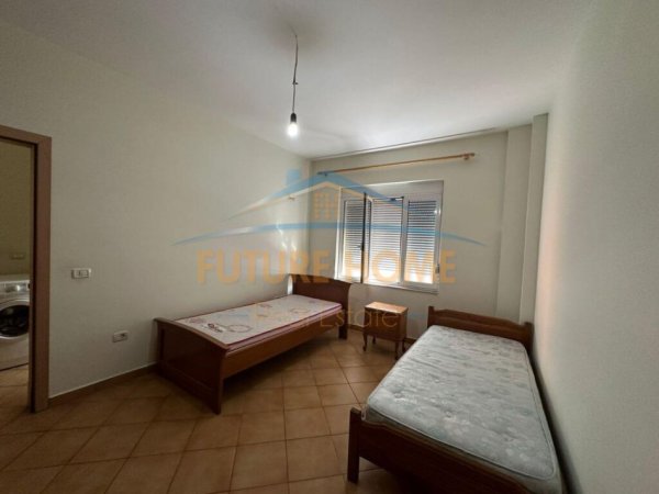 Tirane, jepet me qera 2+1 Kati 4, 84 m² 430 € (Prane qendres Eleonor)