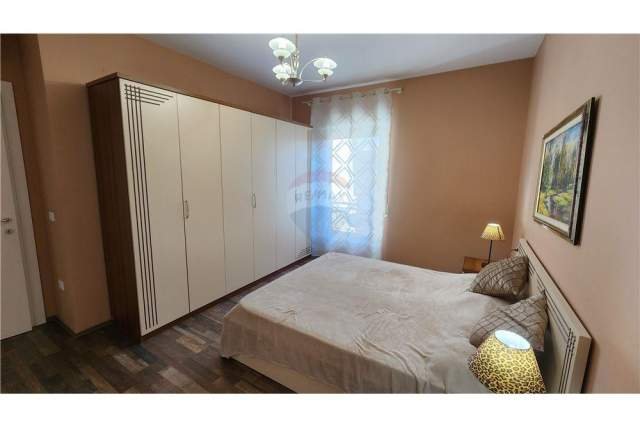 Tirane, jepet me qera apartament 2+1+BLK Kati 8, 108 m² 700 Euro (Kompleksi Delijorgji)