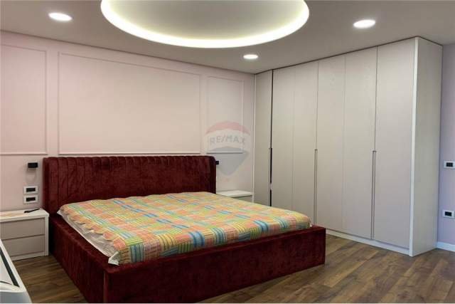 Tirane, jepet me qera apartament 4+1+A+BLK Kati 0, 210 m² 2.000 Euro (Shyqyri Brari)