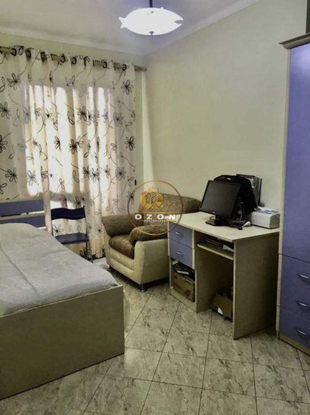 Tirane, jepet me qera apartament 2+1+BLK Kati 4, 90 m² 370 Euro (Rruga " Todi Shkurti ")