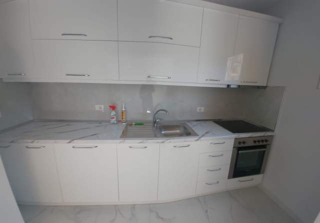 Tirane, jap me qera apartament 3+1+A Kati 2, 96 m² 490 Euro (Myslym Shyri)