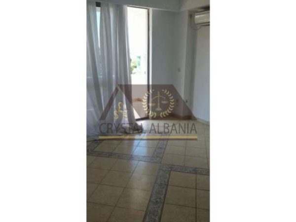 Tirane, jepet me qera apartament 2+1+BLK Kati 4, 84 m² 350 Euro (Mozaiku i Tiranes)
