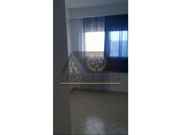 Tirane, jepet me qera apartament 2+1+BLK Kati 4, 84 m² 350 Euro (Mozaiku i Tiranes)