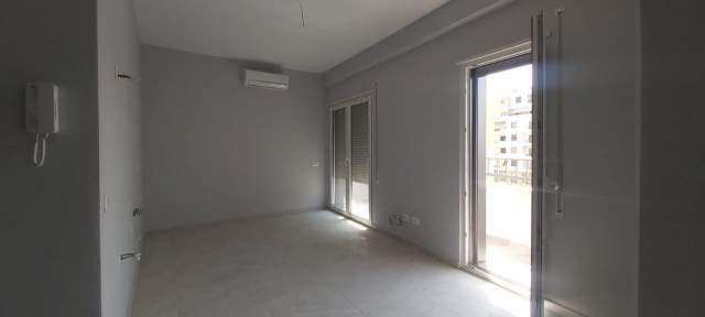 Tirane, shitet apartament 1+1+BLK Kati 3, 52 m² 82.000 Euro (Rruga e Dibres)