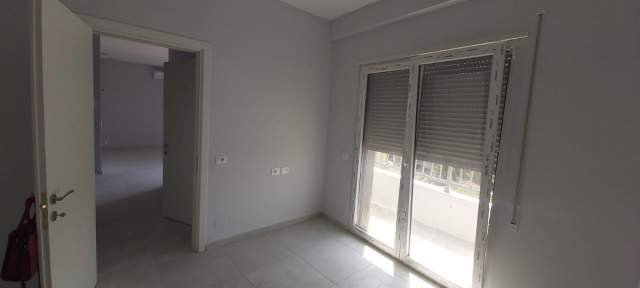 Tirane, shitet apartament 1+1+BLK Kati 3, 52 m² 82.000 Euro (Rruga e Dibres)
