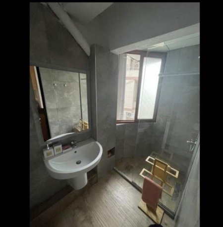 Jepet me qera apartament 2+1+A+BLK Kati 2, 80 m² 350  (ne zonen e Golemit prane Hotel Epidam)