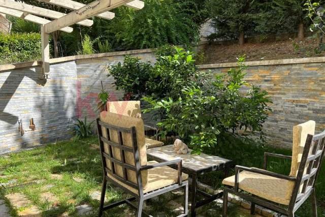 Tirane, apartament duplex 3+1+A+BLK Kati 1, 150 m² 700 Euro (Rruga Peti)