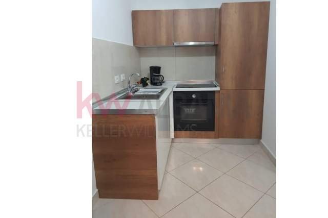 Tirane, jepet me qera apartament 1+1 Kati 3, 70 m² 450  (Komuna e Parisit)