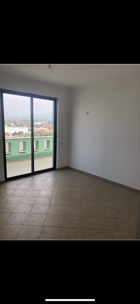 Tirane, jepet me qera apartament 5+1+A+BLK Kati 7, 350 m² 380 Euro
