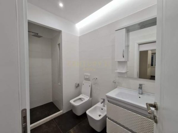 Tirane, jepet me qera apartament 2+1+BLK Kati 3, 117 m² 600 Euro (Ish Parku)