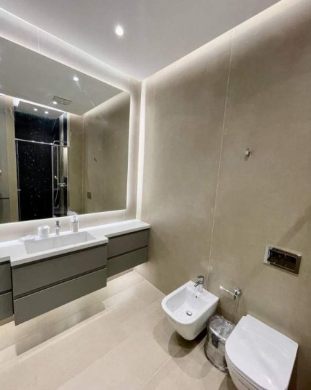 Japim me qira apartament 1+1 te "Square 21", 76 m² 650 Euro