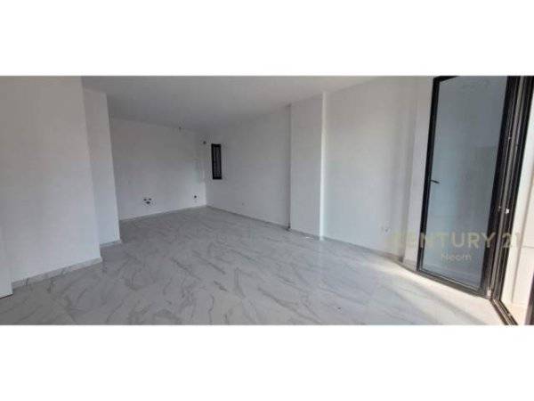 Tirane, shes apartament 2+1+BLK Kati 4, 120 m² 205.000 Euro (mozaiku tiranes)