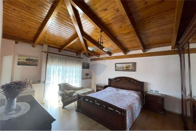 Tirane, jepet me qera apartament 2+1 Kati 8, 133 m² 1.500 Euro (Garda Bllok)