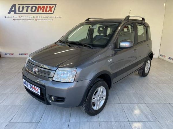 Tirane, shes makine Fiat panda Viti 2011, 5.700 Euro