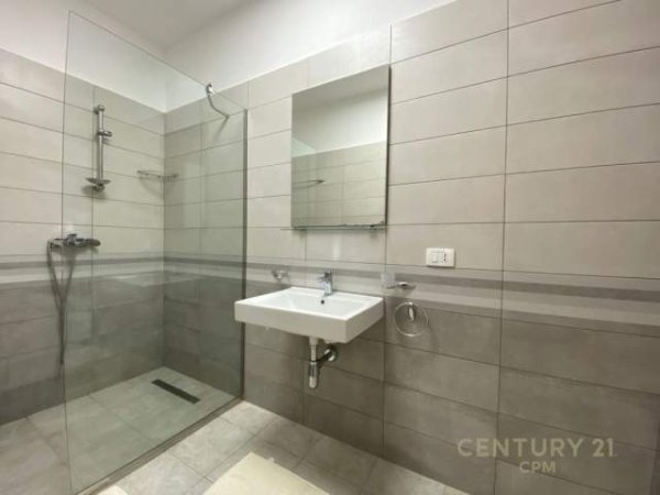 Apartament 2+1 per qira te Delijorgji, Kati 8, 700 Euro