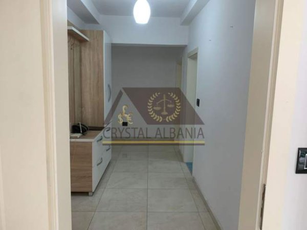 Tirane, jepet me qera apartament 1+1+BLK Kati 2, 70 m² 450 Euro (Restorant Piazza)