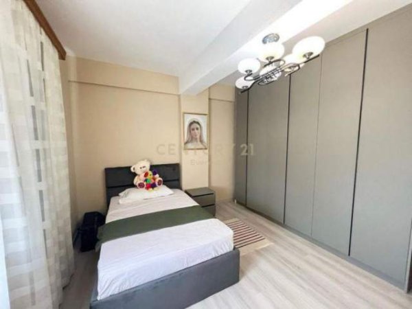 Tirane, jepet me qera apartament 3+1+A+BLK Kati 6, 120 m² 700 Euro (Blv. Zogu i Pare)