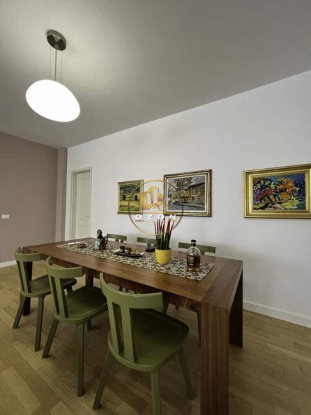 Tirane, jepet me qera apartament 3+1+BLK Kati 1, 265 m² 1.500 Euro (Rezidence ne TEG)