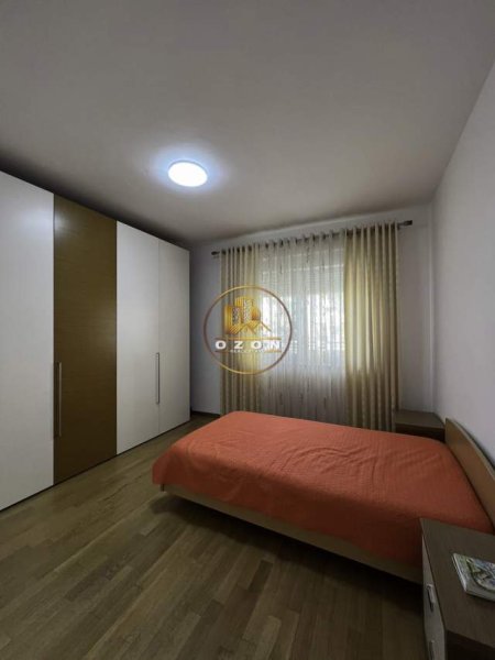 Tirane, jepet me qera apartament 3+1+BLK Kati 1, 265 m² 1.500 Euro (Rezidence ne TEG)