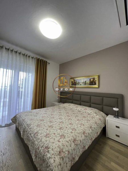 Tirane, jepet me qera apartament 3+1+BLK Kati 1, 265 m² 1.500 Euro (Rezidence ne TEG)