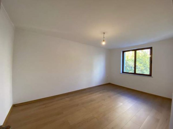 Tirane, jepet me qera apartament 2+1 Kati 2, 62 m² 600 Euro (Sheshi Willson)