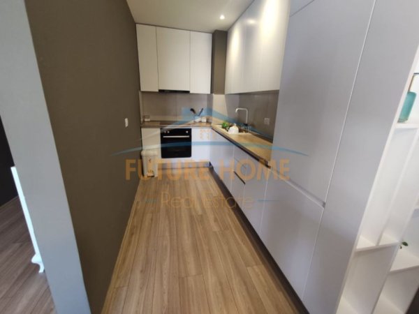 Tirane, jepet me qera apartament 2+1 Kati 2, 102 m² 650 € (Marteniteti i Ri)