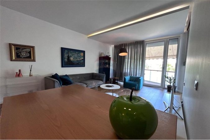 Tirane, jepet me qera apartament 2+1 Kati 2, 100 m² 1.000 € (Liqeni i Thate)