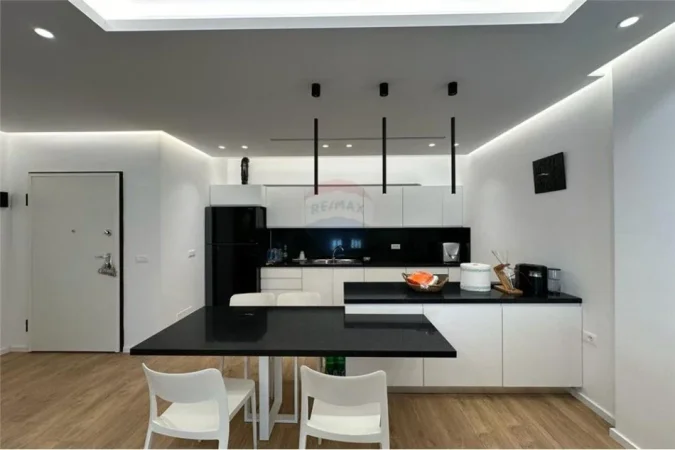 Tirane, shitet 2+1+Ballkon Kati 3, 100 m² 250.000 € (TEG, Rose Garden Residence)
