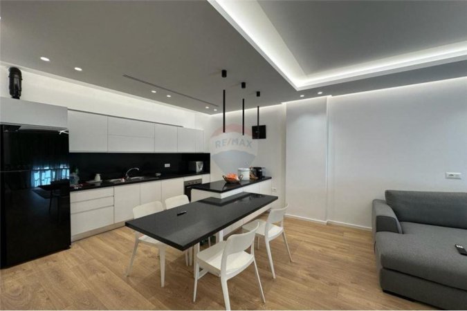 Tirane, shitet 2+1+Ballkon Kati 3, 100 m² 250.000 € (TEG, Rose Garden Residence)