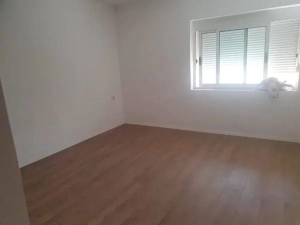 Tirane, shes apartament 2+1+Aneks+Ballkon Kati 3, 80 m² 134.000 € (Brryli)