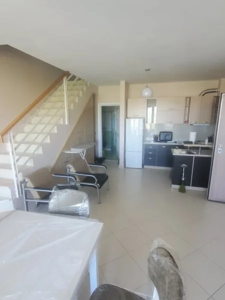 Tirane, jepet me qera Dublex Kati 0, 130 m² 950 € (Kodra e diellit)