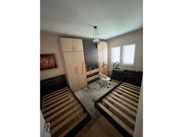 Tirane, jepet me qera apartament 2+1 Kati 5, 600 €