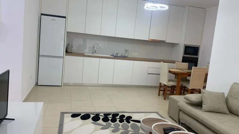 Tirane, jepet me qera apartament 2+1+Ballkon Kati 2, 87 m² 700 € (DON BOSKO)