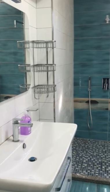 Tirane, jepet me qera ambjent biznesi Kati 2, 70 m² 600 € (Qender)