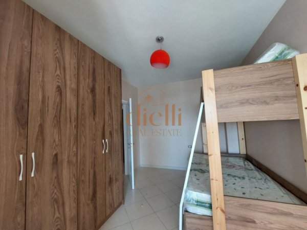 Tirane, jepet me qera apartament duplex Dublex , 1.100 € 